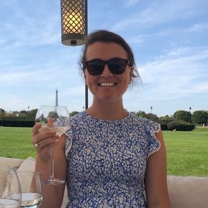 Meet your Posher, Phoebe